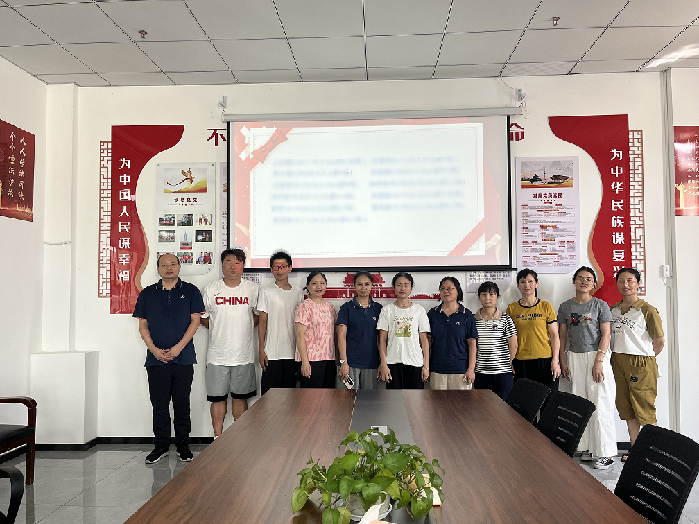 每月為員工過(guò)生日，以關(guān)愛(ài)聚人心